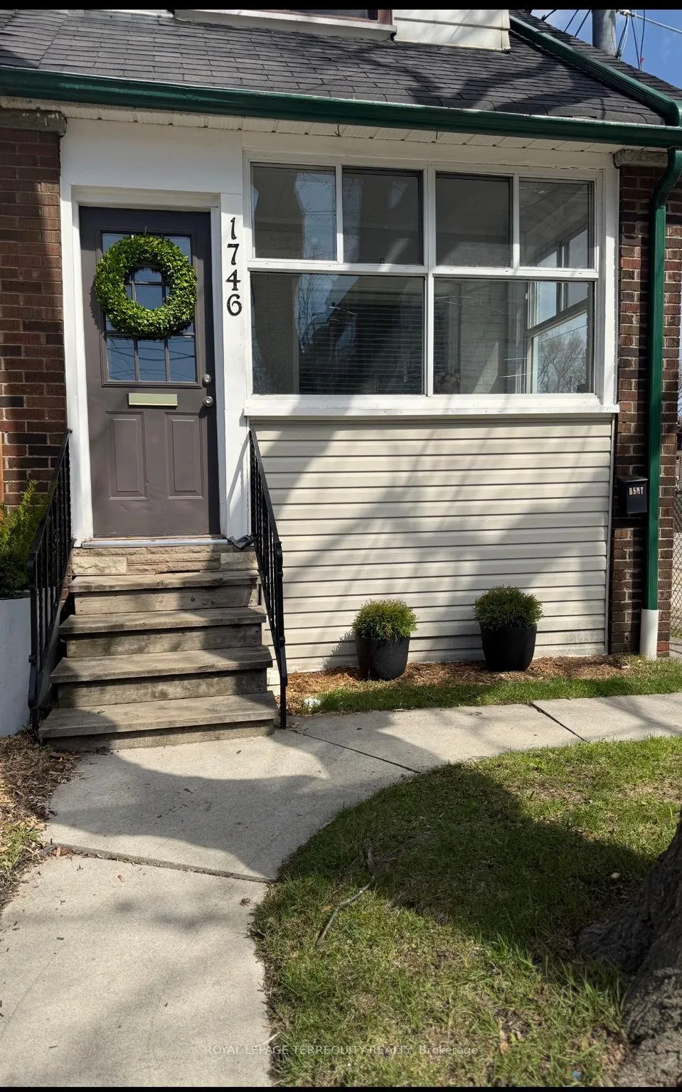 Photo 1 of 1746 Queen Street E, Toronto, The Beaches — HOMEH
