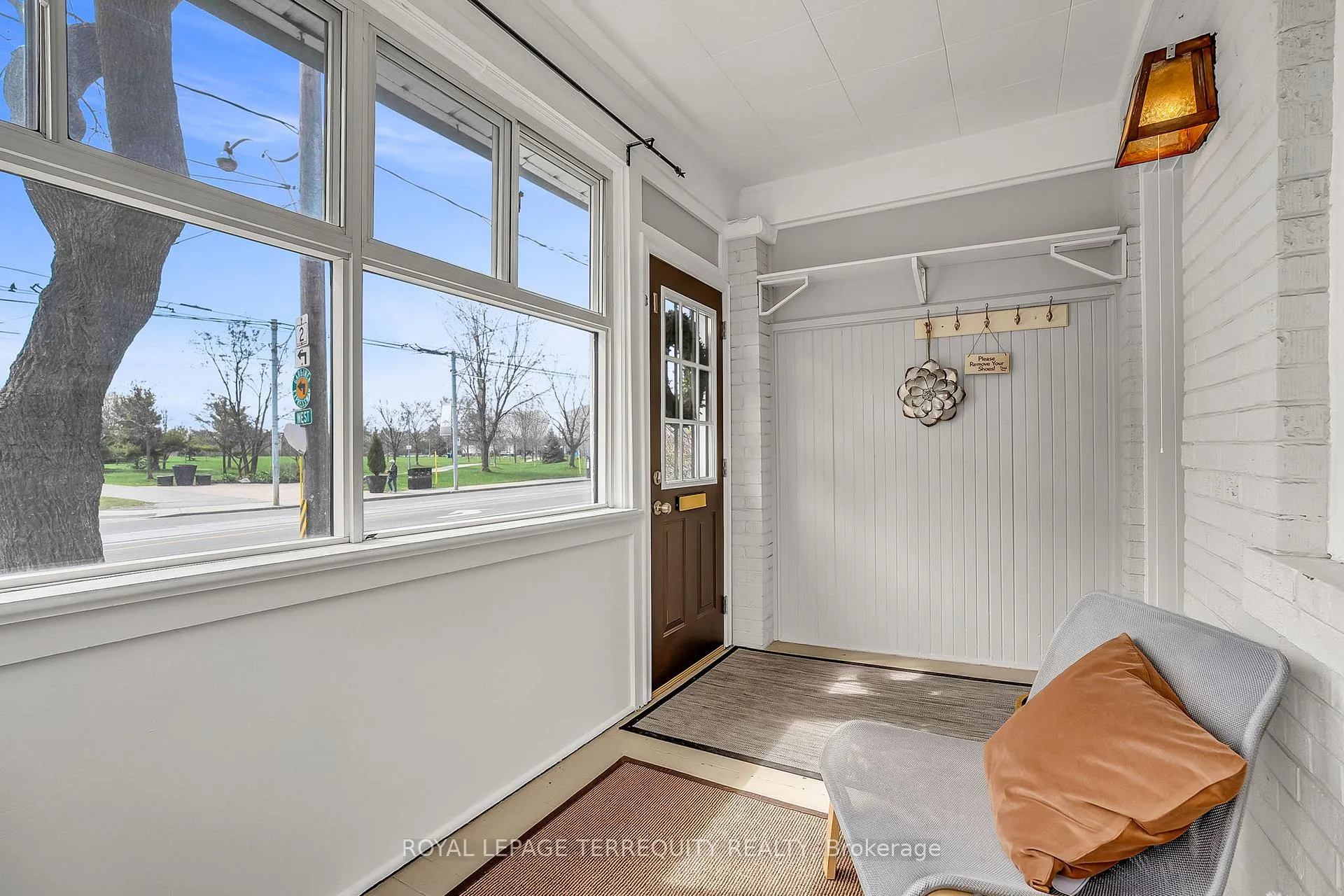 Photo 3 of 1746 Queen Street E, Toronto, The Beaches — HOMEH