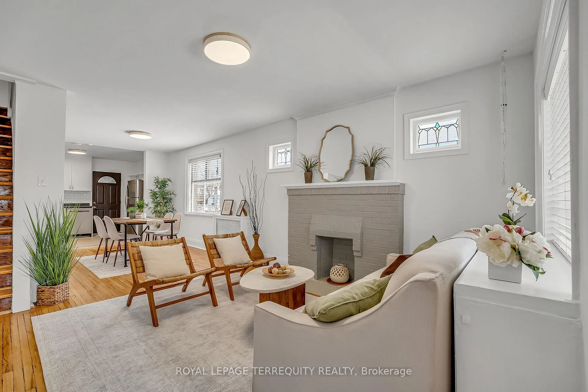 Photo 4 of 1746 Queen Street E, Toronto, The Beaches — HOMEH