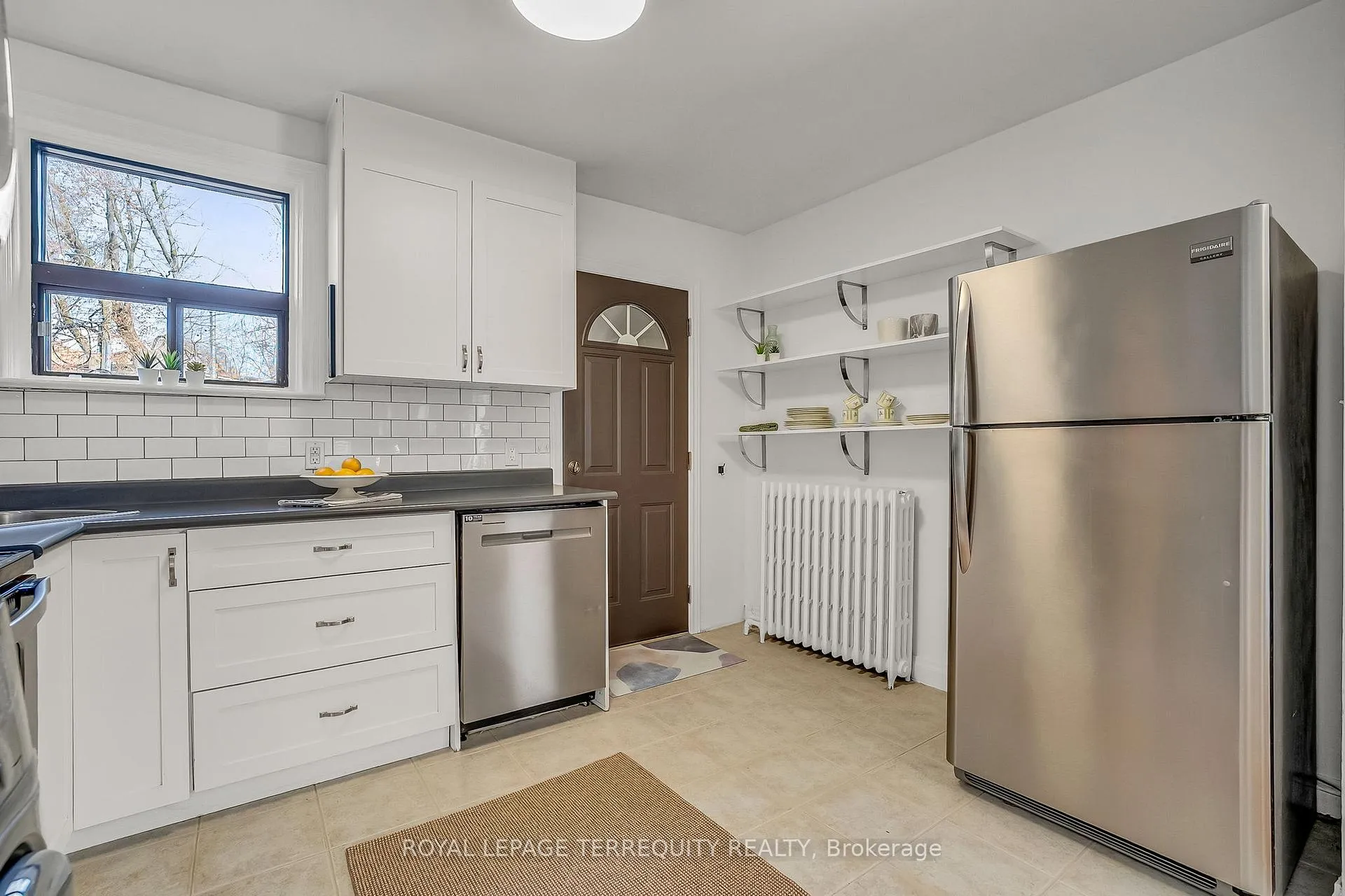Photo 11 of 1746 Queen Street E, Toronto, The Beaches — HOMEH