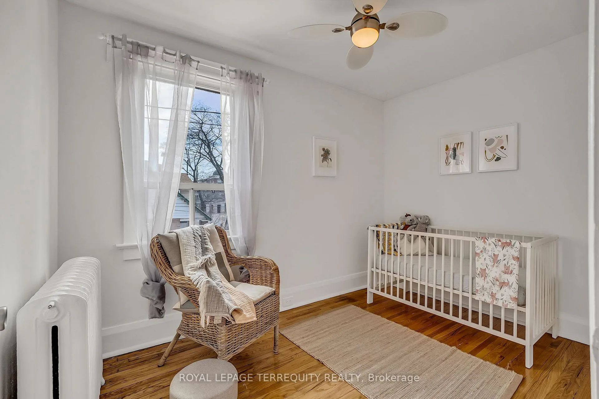 Photo 19 of 1746 Queen Street E, Toronto, The Beaches — HOMEH