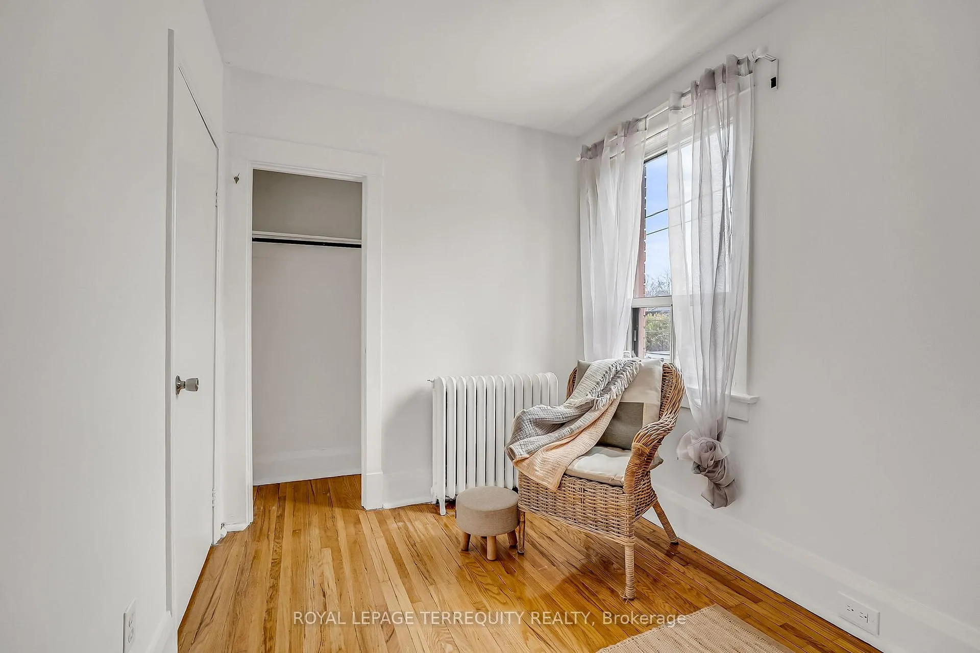 Photo 20 of 1746 Queen Street E, Toronto, The Beaches — HOMEH