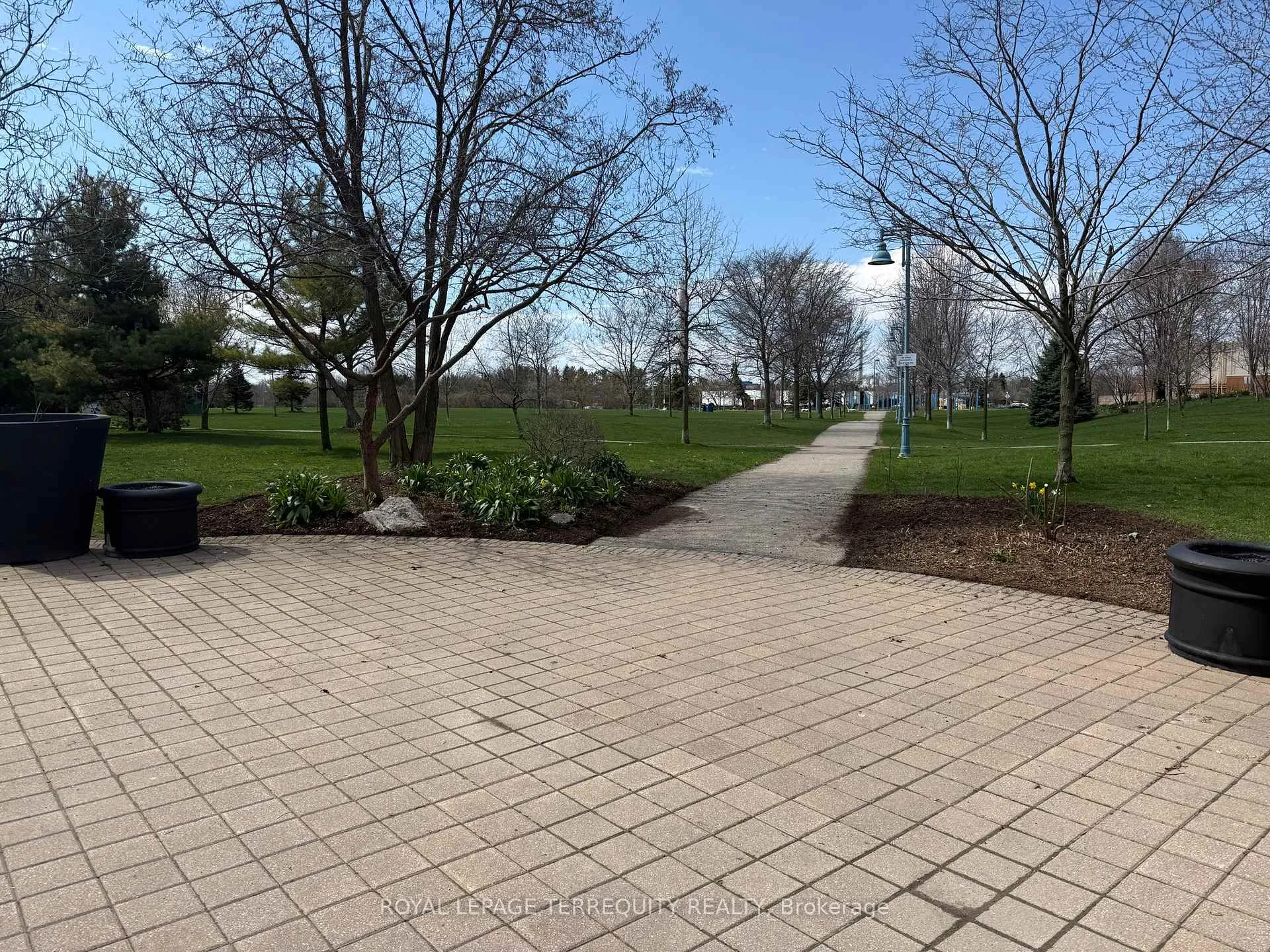 Photo 33 of 1746 Queen Street E, Toronto, The Beaches — HOMEH
