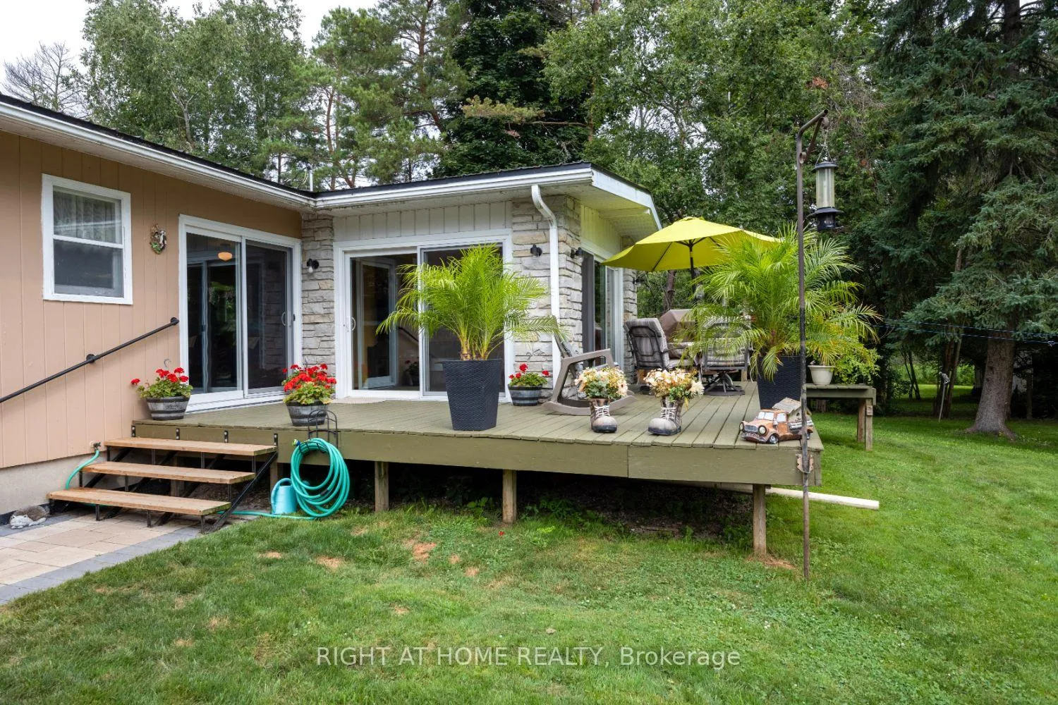 Photo 3 of 141 Platten Boulevard, Scugog, Rural Scugog — HOMEH