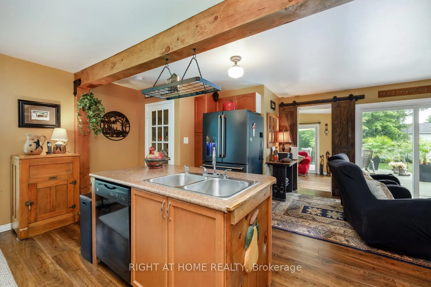 Photo 12 of 141 Platten Boulevard, Scugog, Rural Scugog — HOMEH