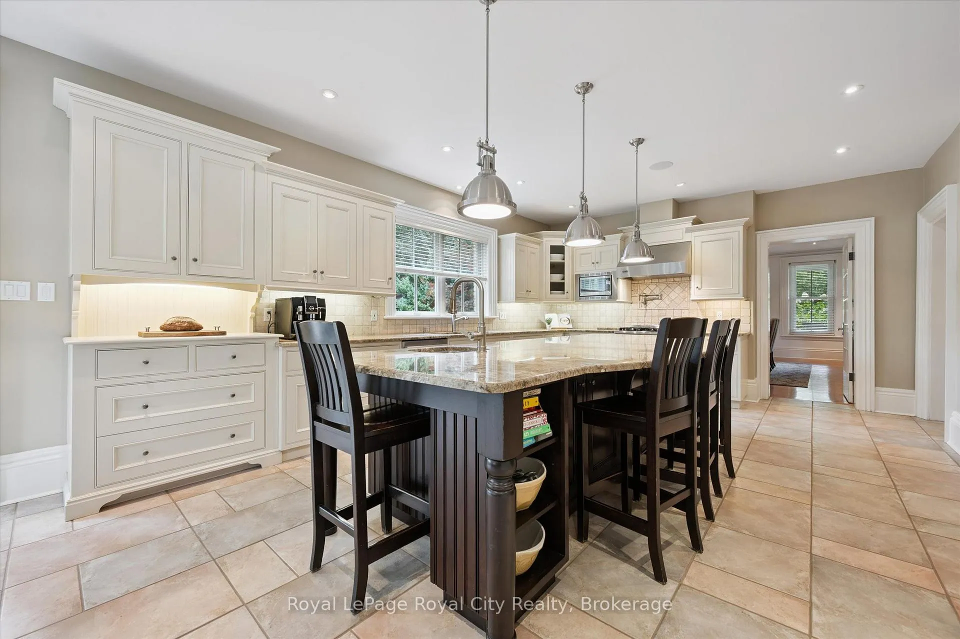 Photo 11 of 66 Grange Street, Guelph, St. George's — HOMEH