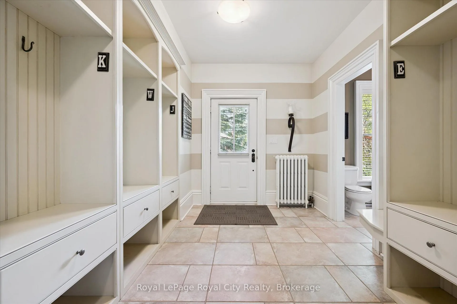 Photo 16 of 66 Grange Street, Guelph, St. George's — HOMEH