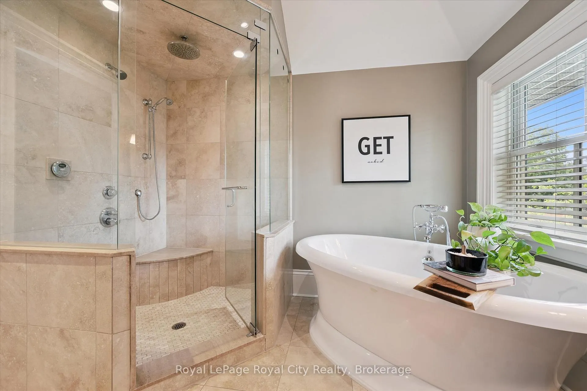 Photo 24 of 66 Grange Street, Guelph, St. George's — HOMEH