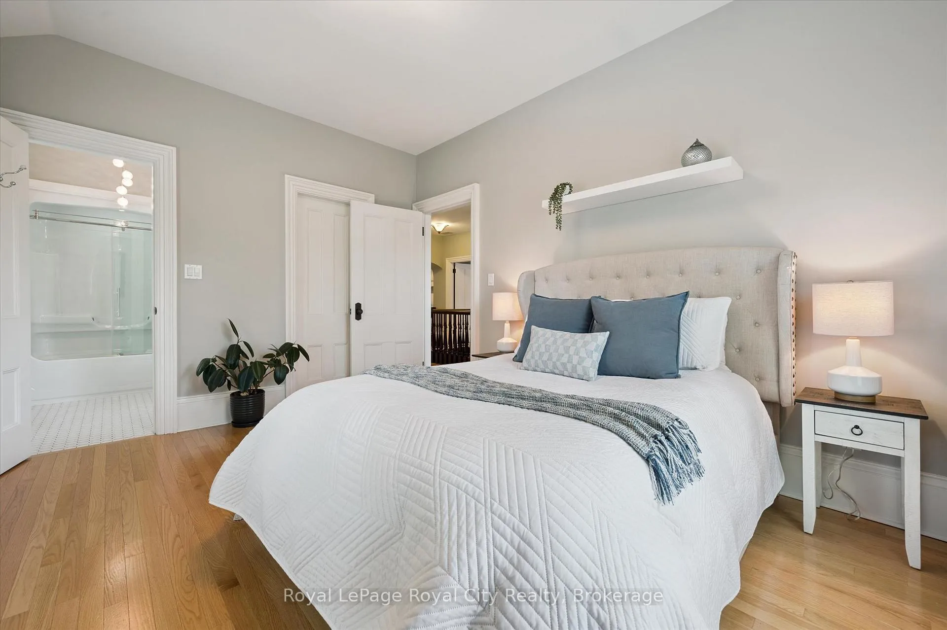 Photo 25 of 66 Grange Street, Guelph, St. George's — HOMEH