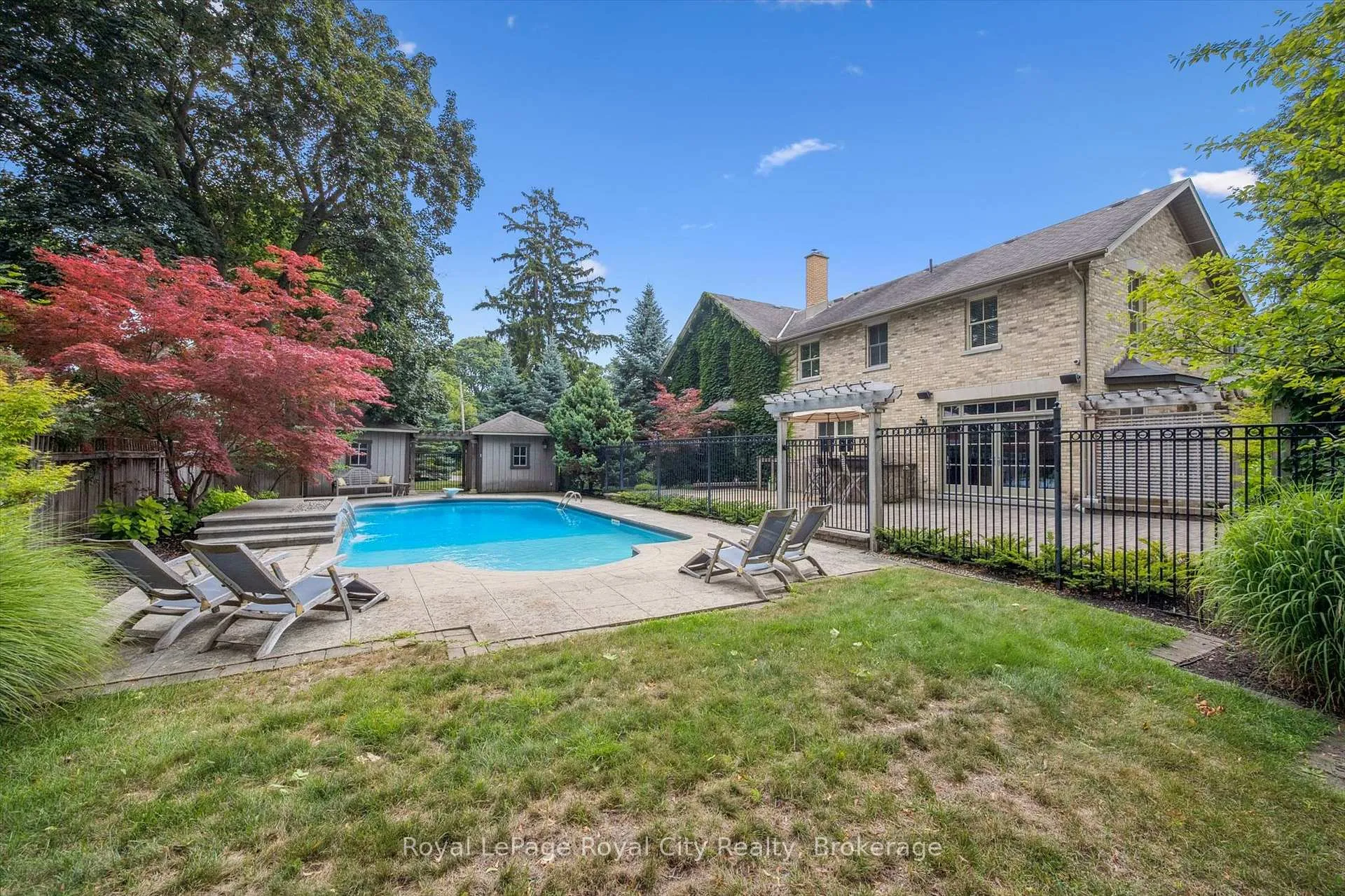 Photo 37 of 66 Grange Street, Guelph, St. George's — HOMEH