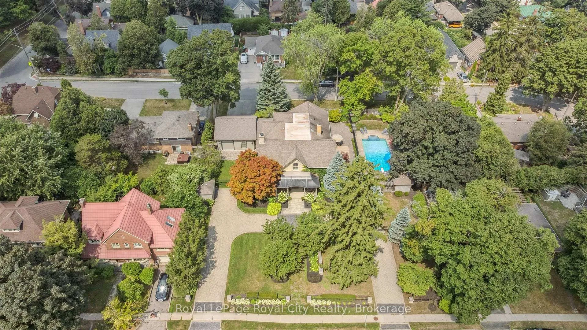 Photo 43 of 66 Grange Street, Guelph, St. George's — HOMEH