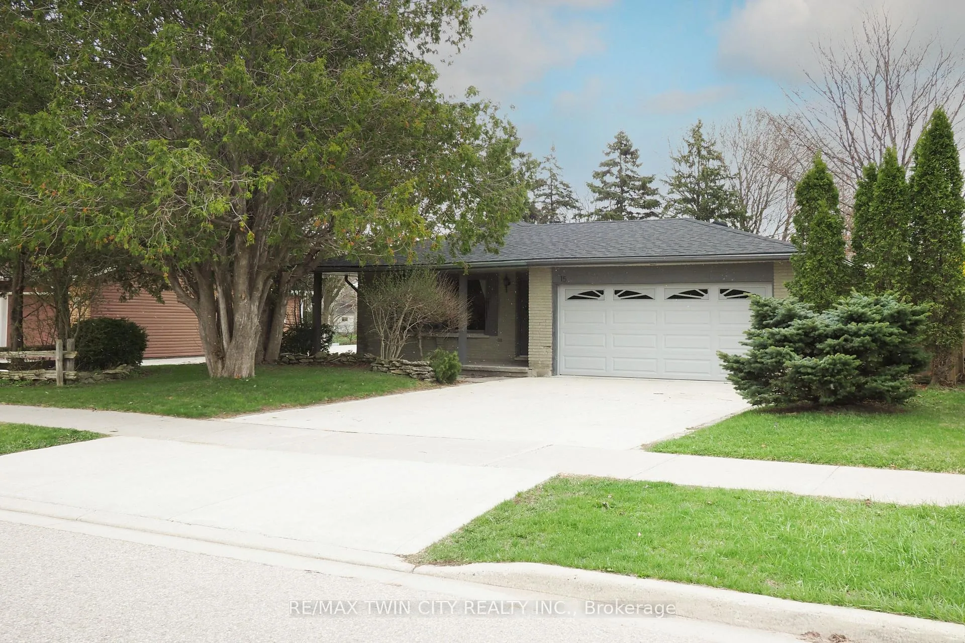 Photo 2 of 15 Mockingbird Drive, Woolwich — HOMEH