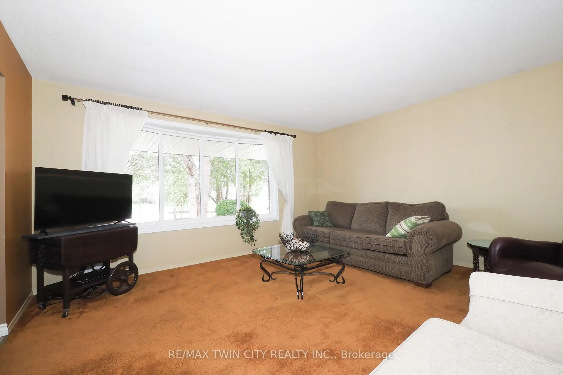 Photo 8 of 15 Mockingbird Drive, Woolwich — HOMEH