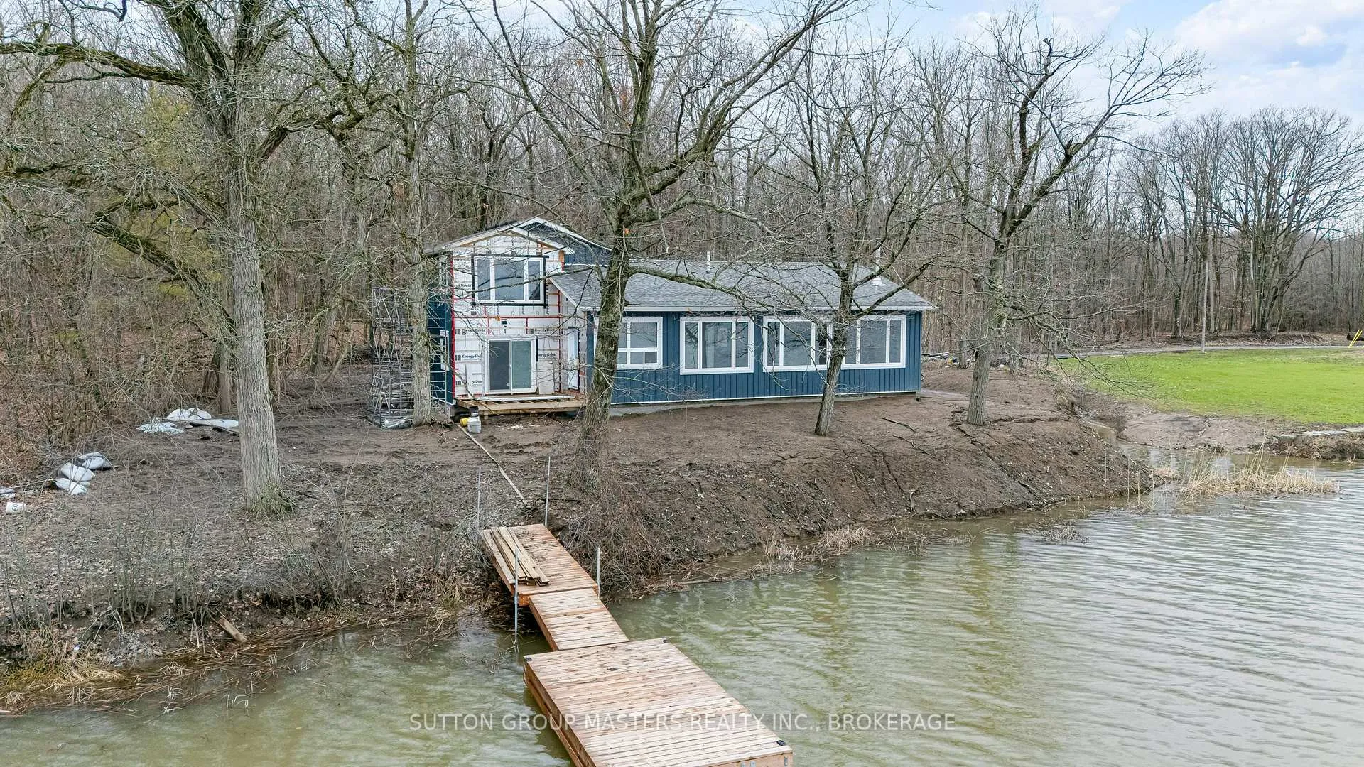 Front of 99 Blue Heron Lane