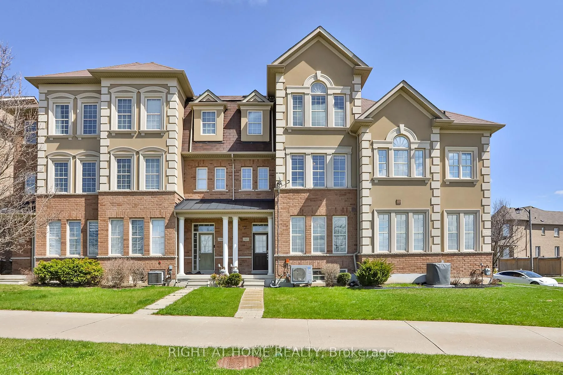 Front of 10681 Woodbine Avenue