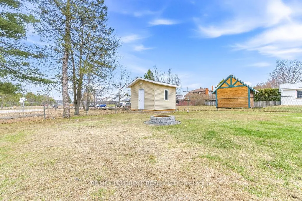 Photo 38 of 34 John Street, Petawawa — HOMEH