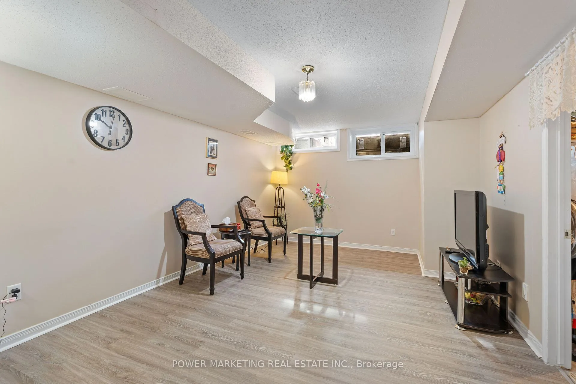 Photo 23 of 1096 Ballantyne Drive, Ottawa, Fallingbrook/Gardenway South — HOMEH