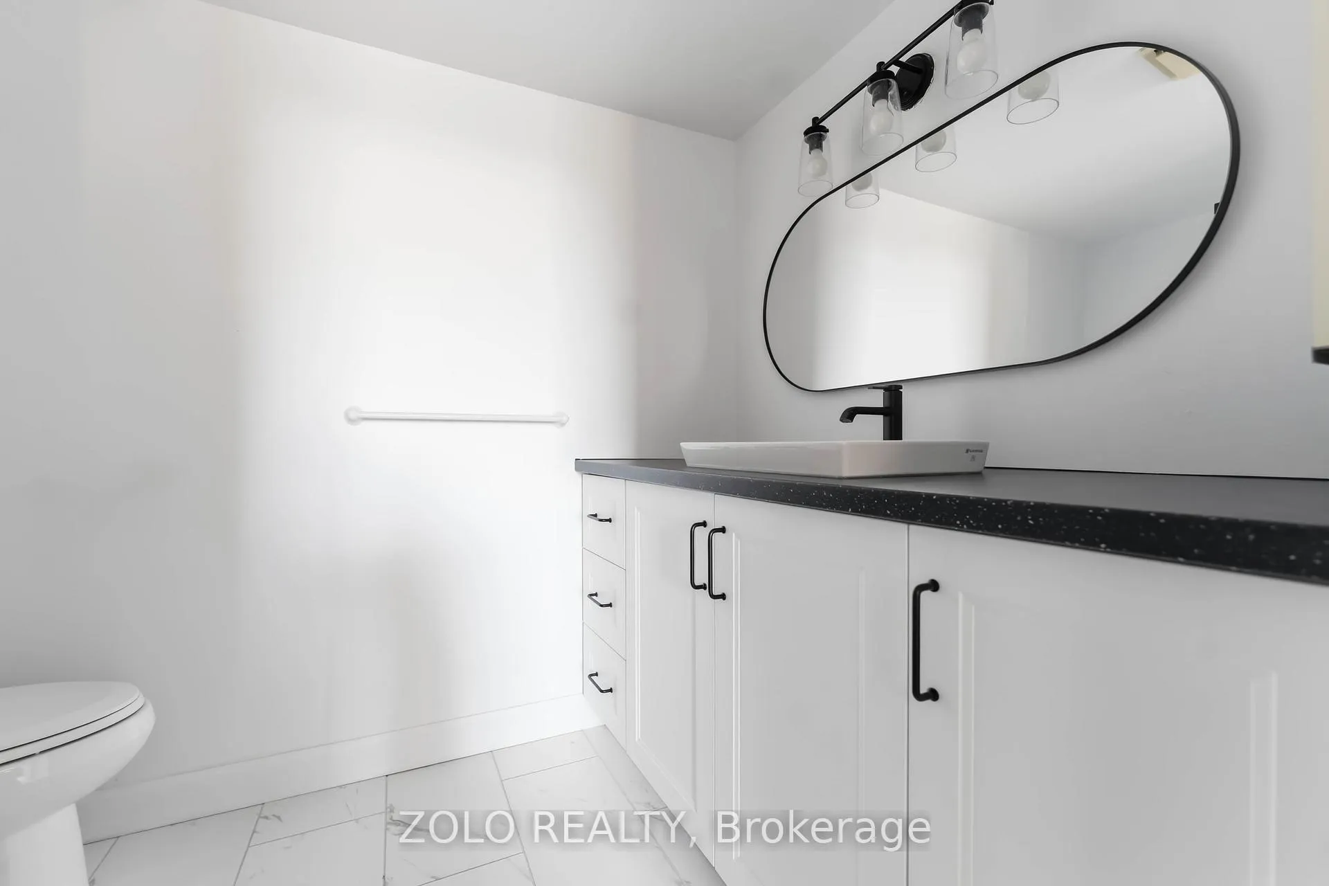 Photo 17 of Unit 501, 2759 Carousel Crescent, Ottawa, Emerald Woods/Sawmill Creek — HOMEH