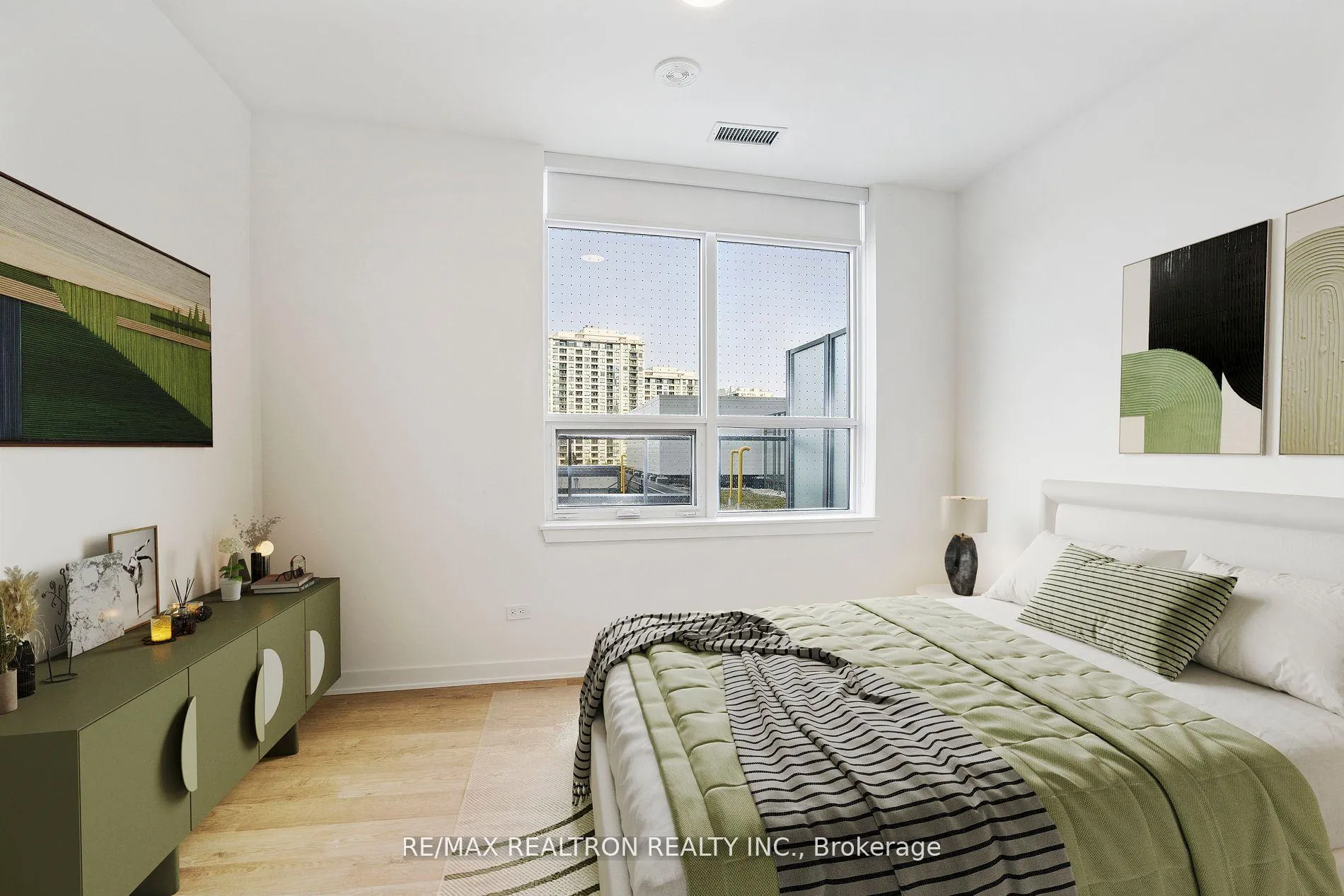Photo 23 of Unit 211A, 30 Upper Mall Way, Vaughan, Brownridge — HOMEH