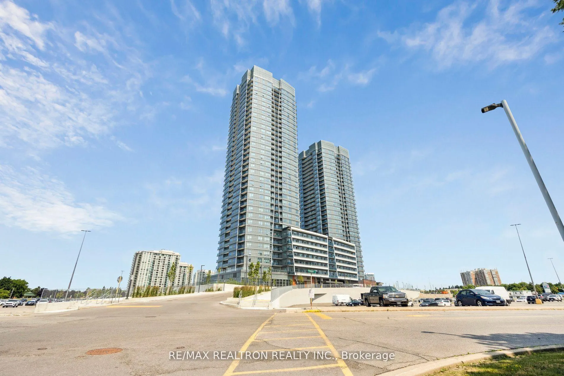 Photo 25 of Unit 211A, 30 Upper Mall Way, Vaughan, Brownridge — HOMEH