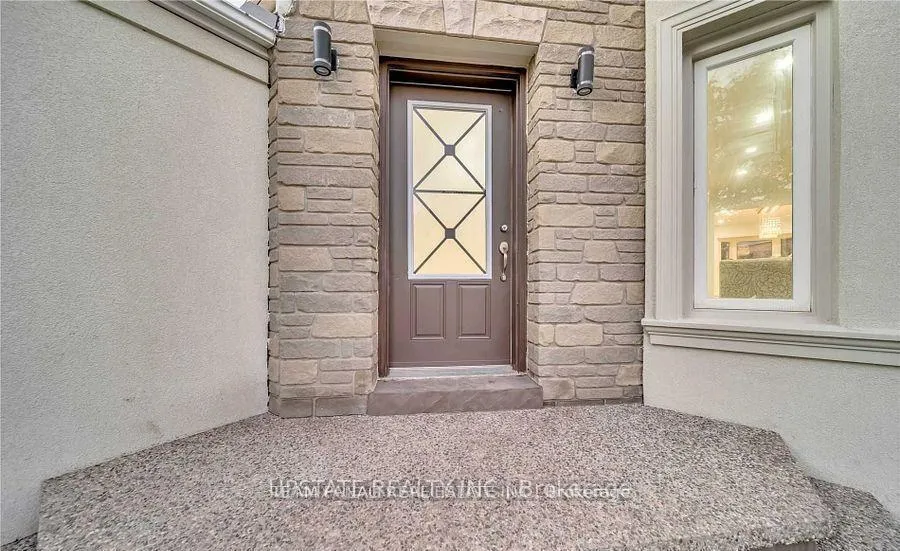Photo 4 of 70 Pleasant Valley Place, Brampton, Northgate — HOMEH