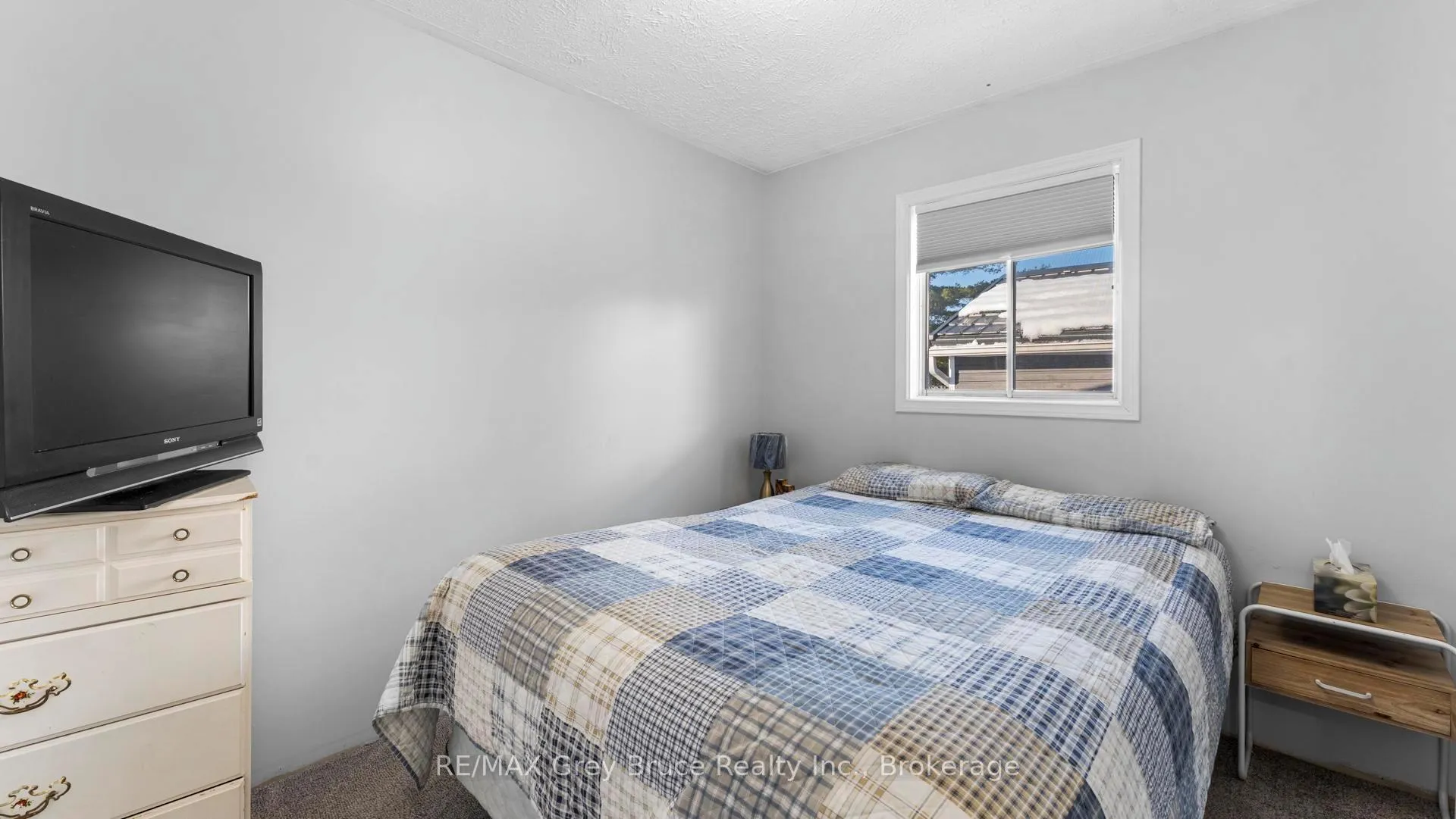 Photo 13 of 1666 3rd Avenue W, Owen Sound — HOMEH