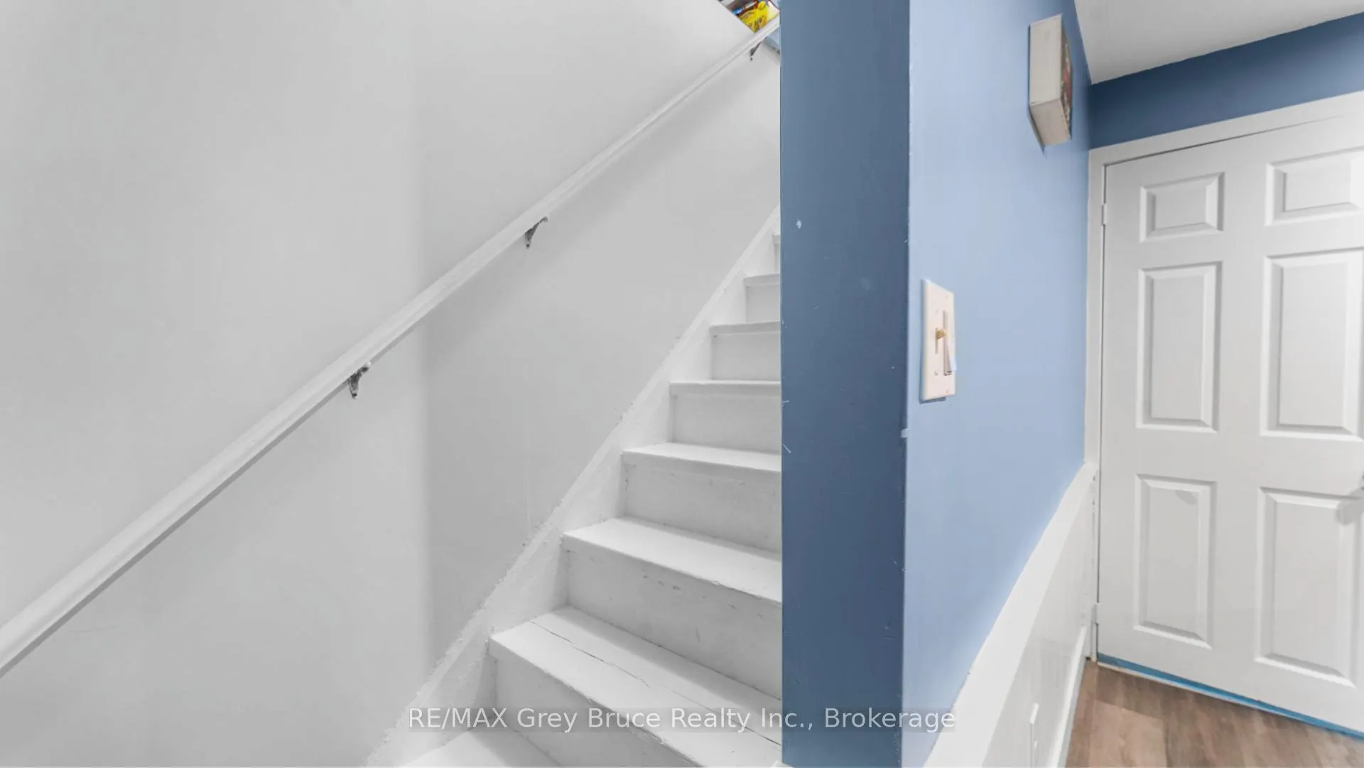 Photo 18 of 1666 3rd Avenue W, Owen Sound — HOMEH