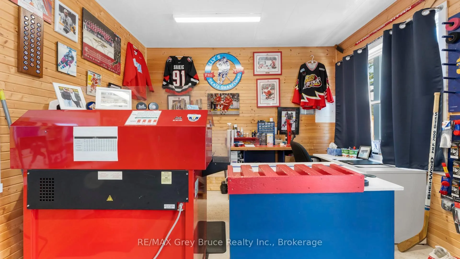 Photo 24 of 1666 3rd Avenue W, Owen Sound — HOMEH