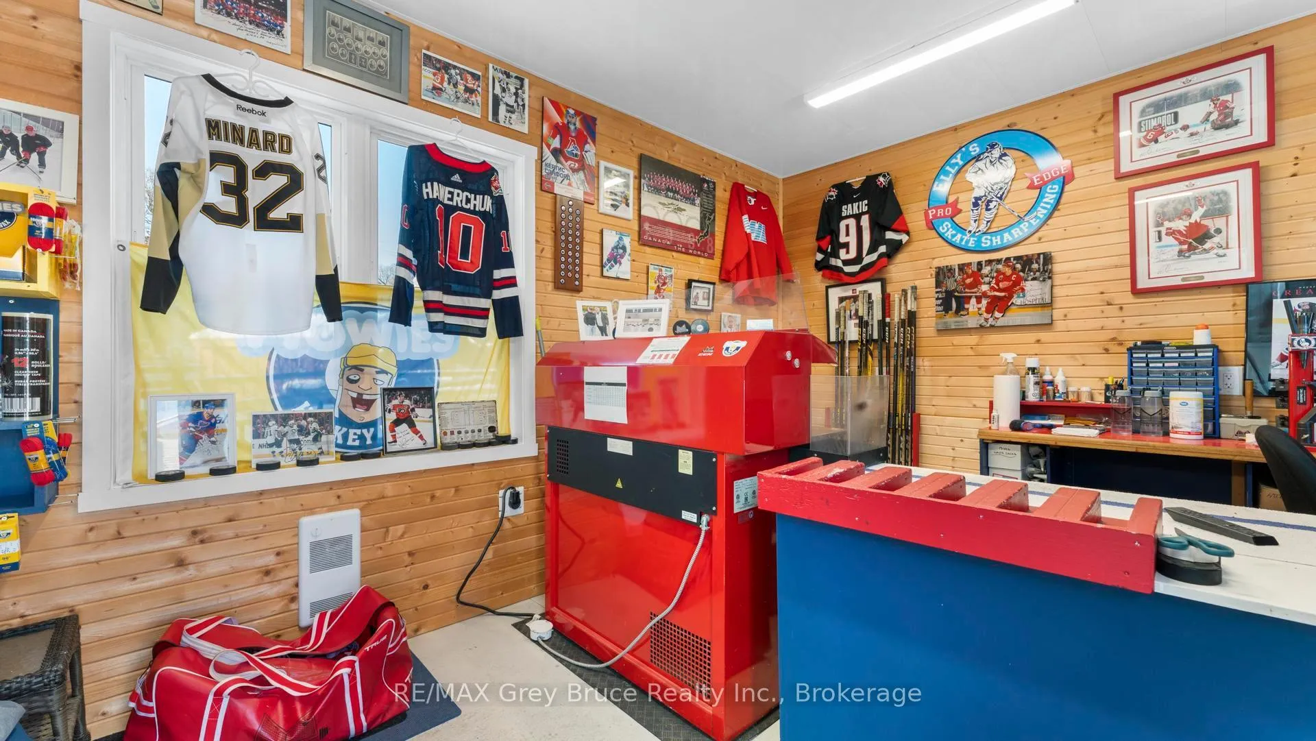 Photo 26 of 1666 3rd Avenue W, Owen Sound — HOMEH