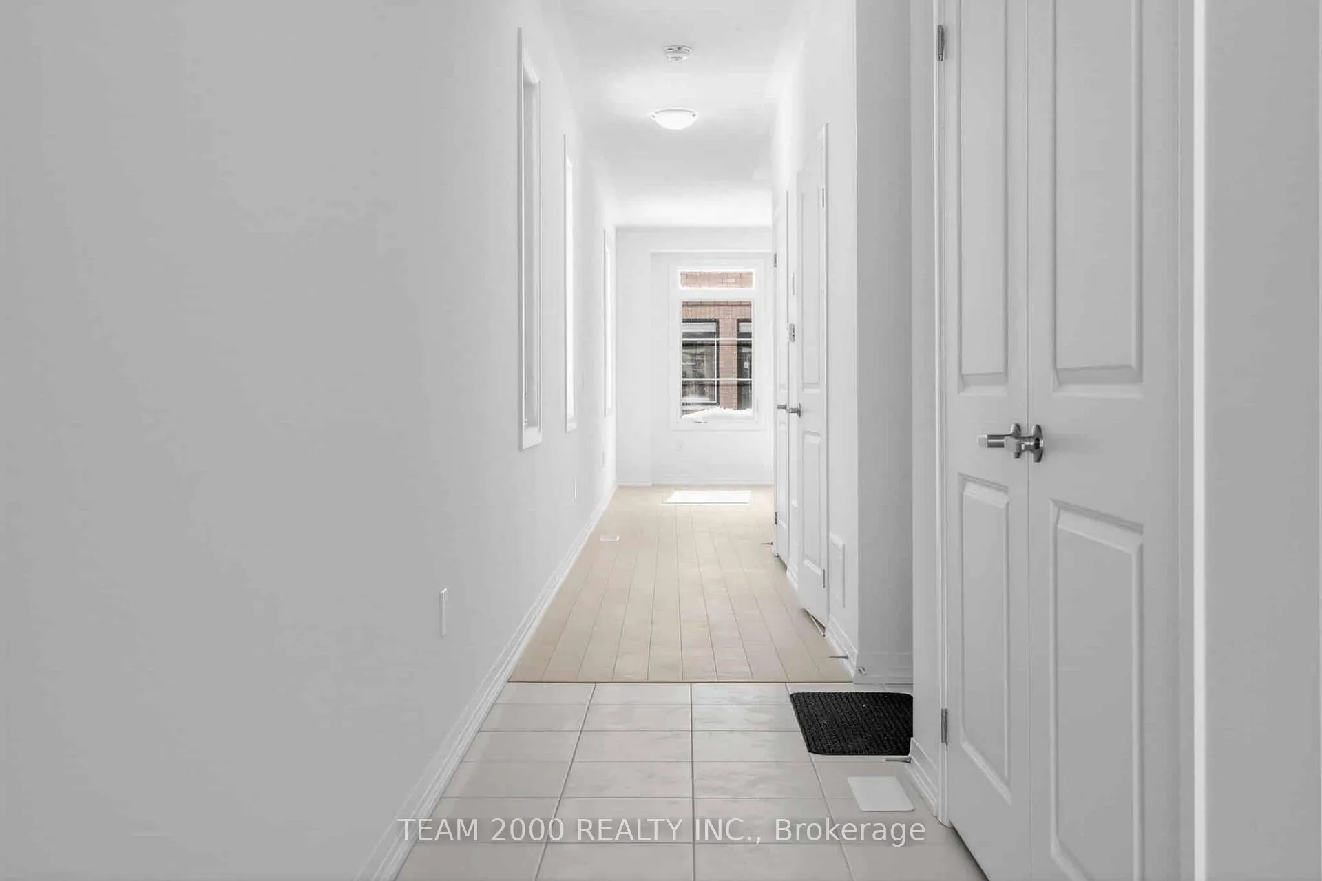 Photo 4 of Unit 33, 474 Provident Way, Hamilton, Mount Hope — HOMEH