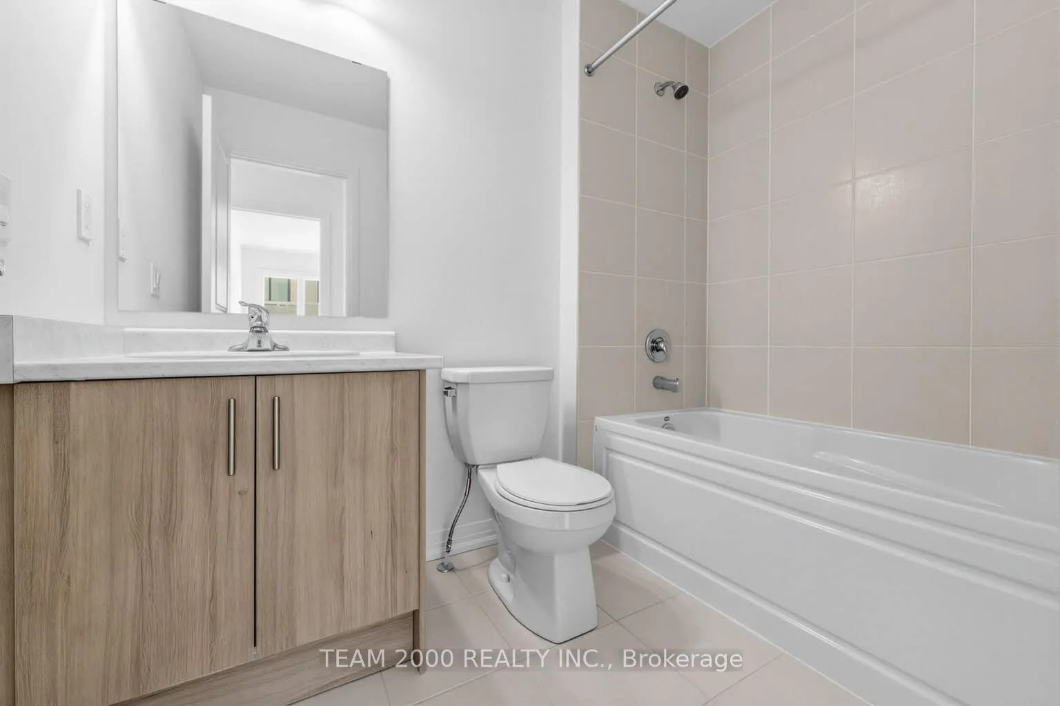 Photo 19 of Unit 33, 474 Provident Way, Hamilton, Mount Hope — HOMEH