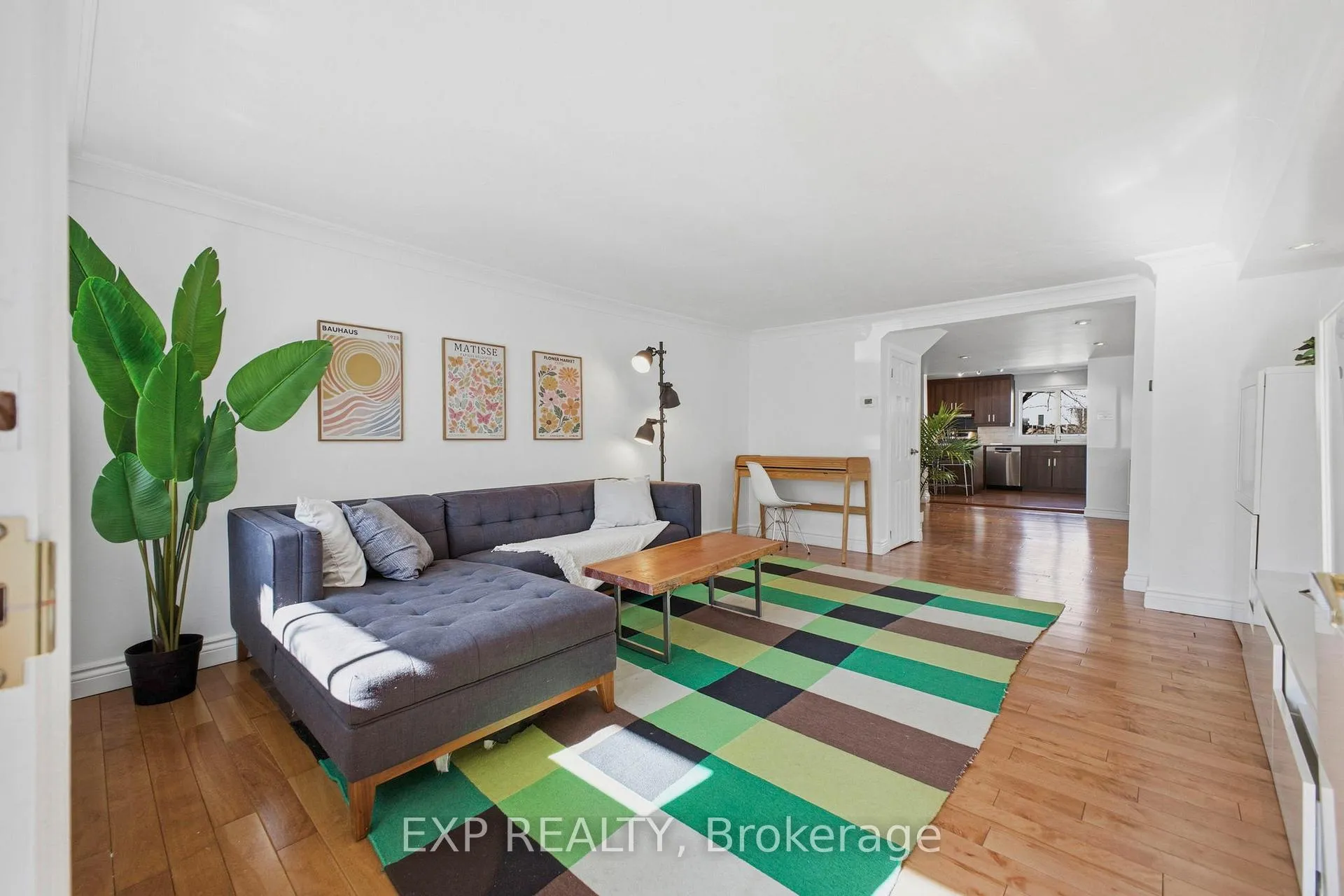 Photo 9 of 203 Carruthers Avenue, Ottawa, Hintonburg — HOMEH