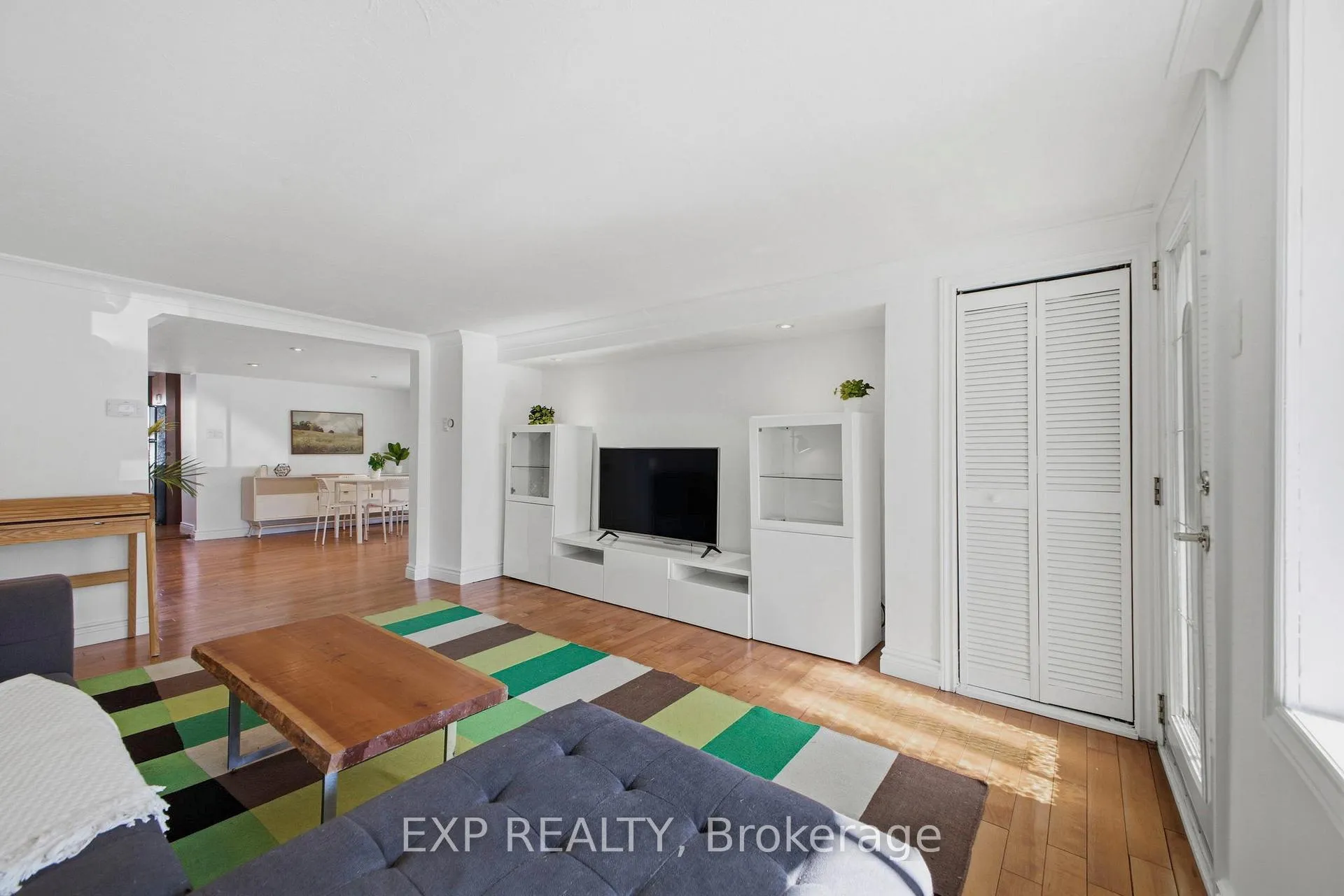 Photo 10 of 203 Carruthers Avenue, Ottawa, Hintonburg — HOMEH