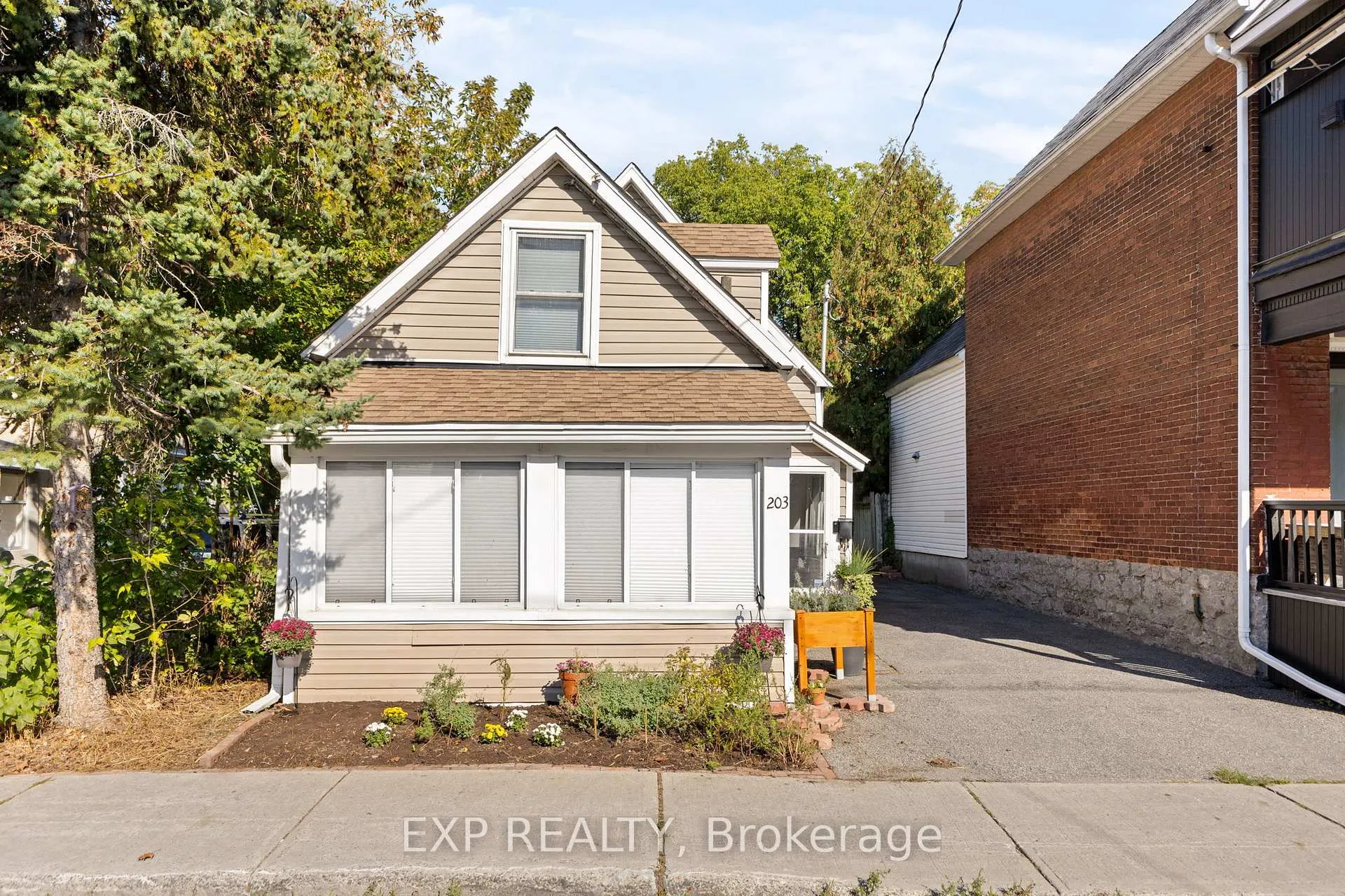 Photo 28 of 203 Carruthers Avenue, Ottawa, Hintonburg — HOMEH