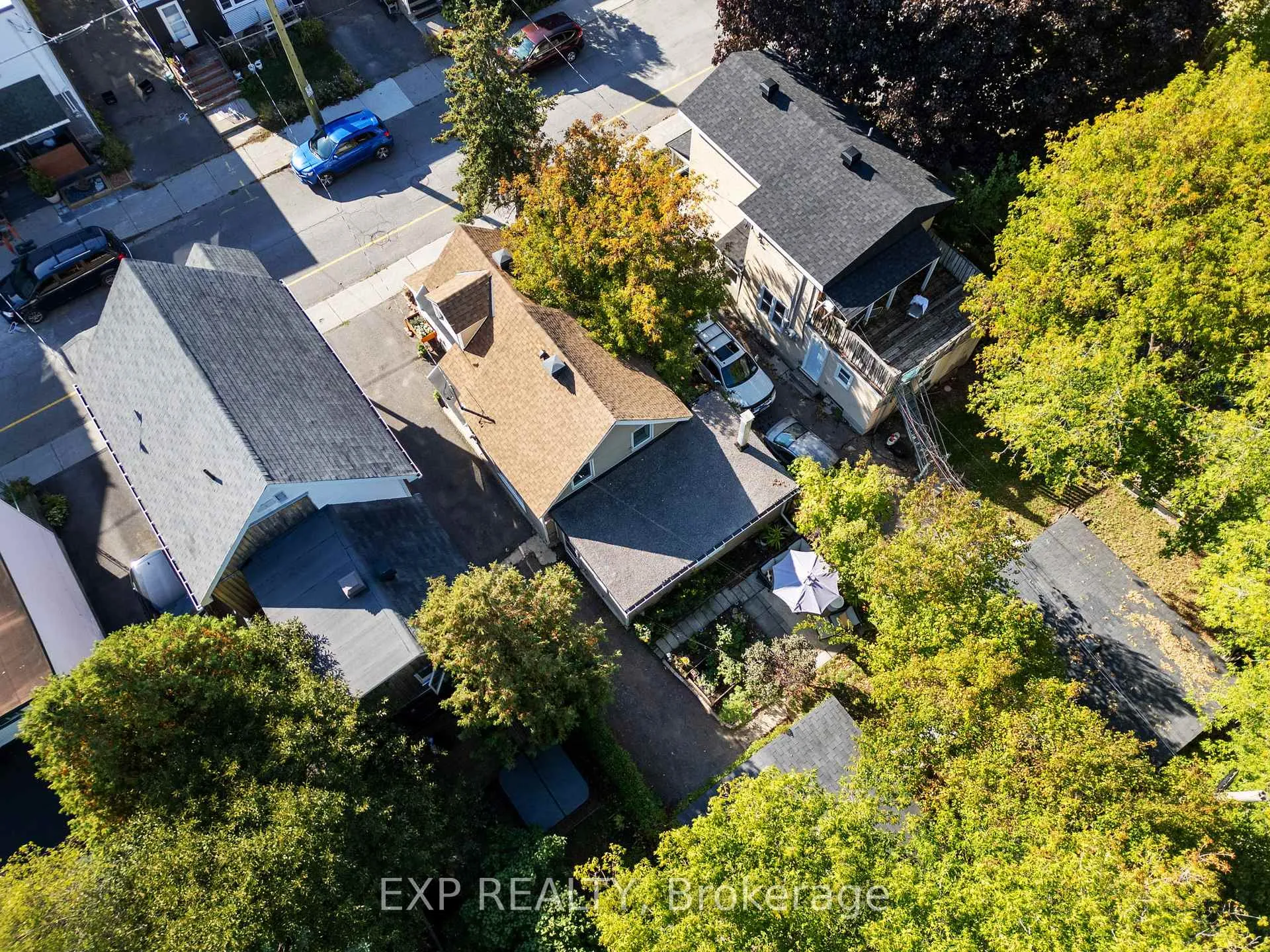 Photo 29 of 203 Carruthers Avenue, Ottawa, Hintonburg — HOMEH