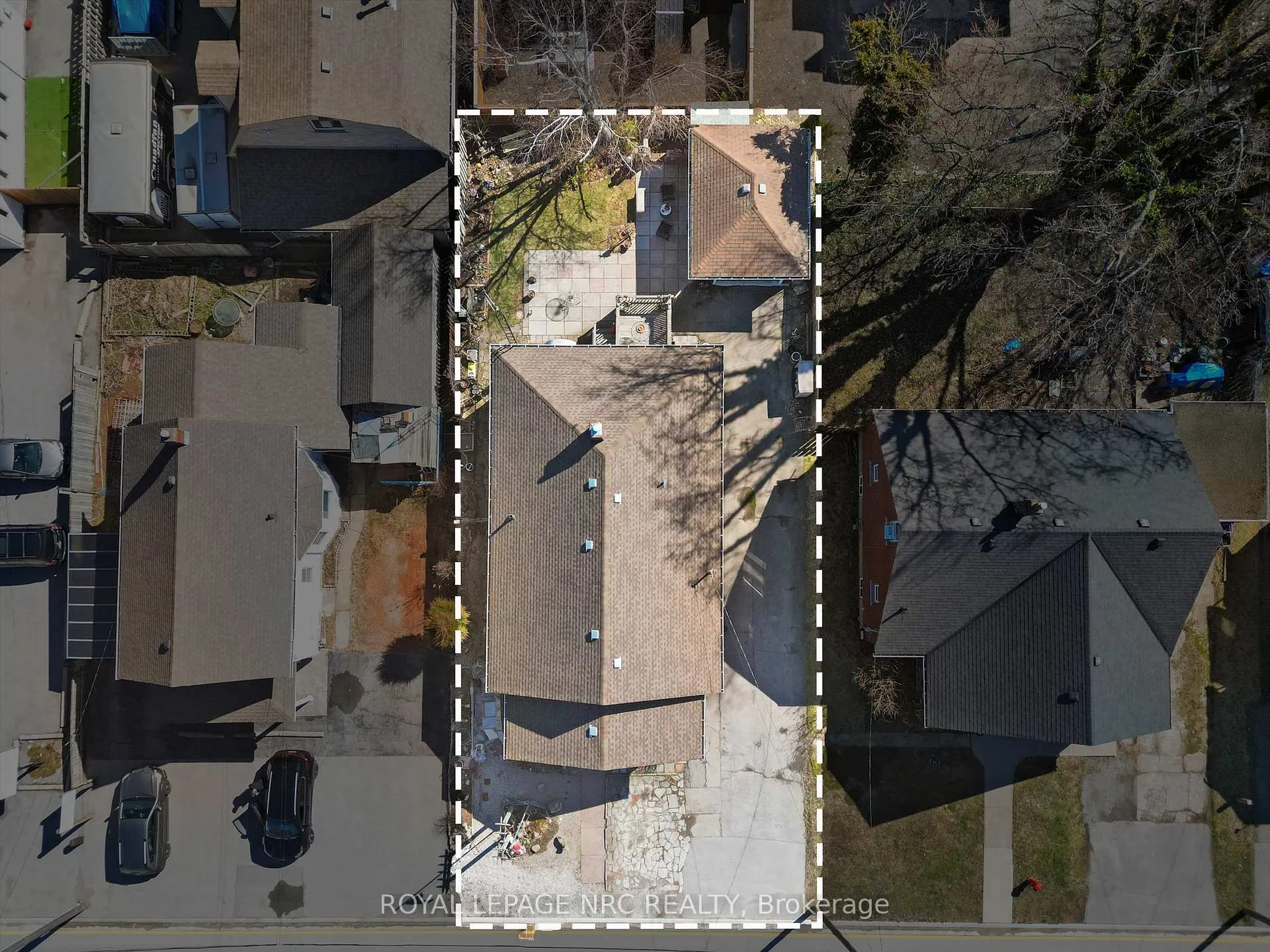 Photo 23 of 4148 Drummond Road, Niagara Falls, Cherrywood — HOMEH