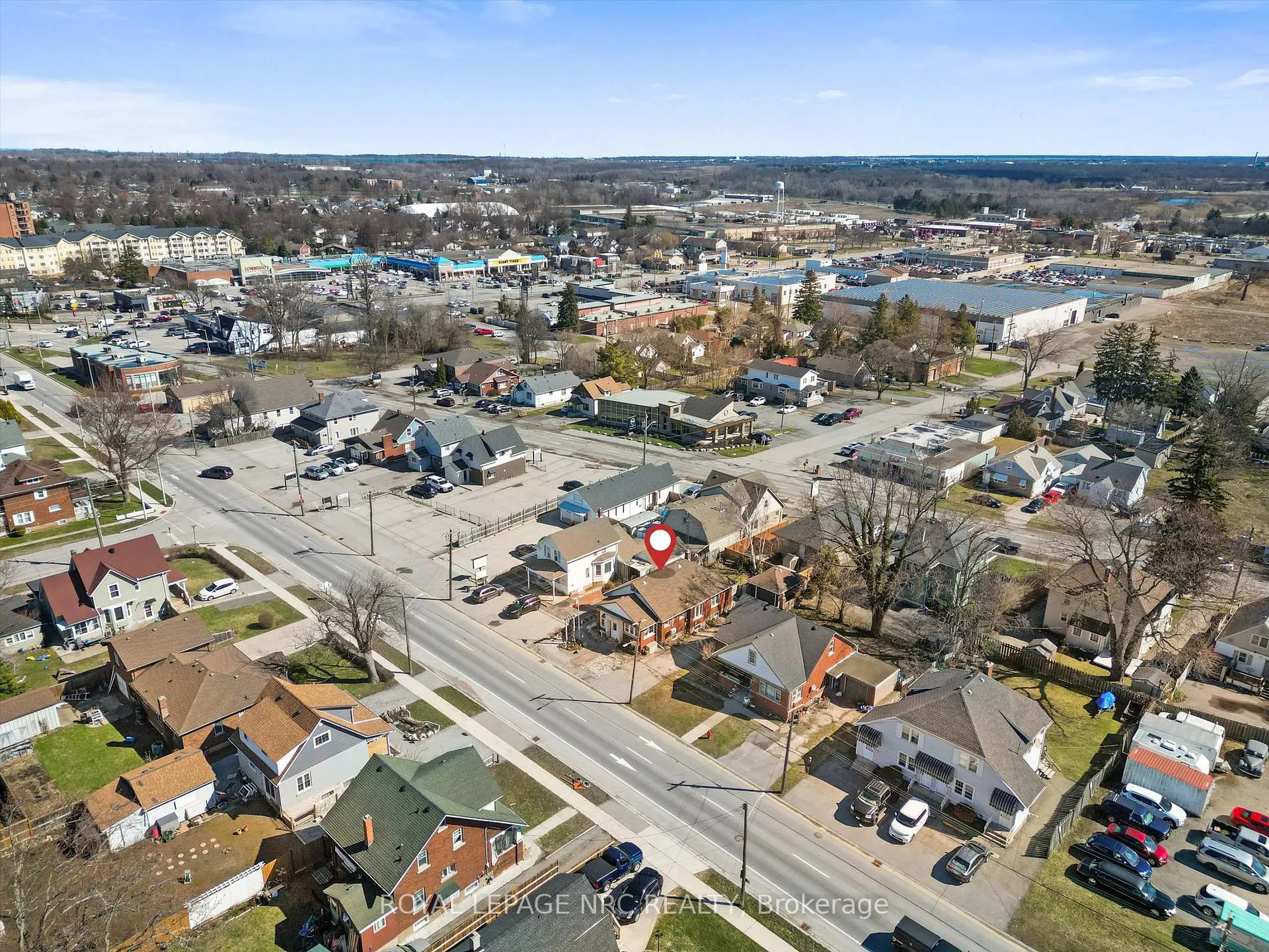 Photo 24 of 4148 Drummond Road, Niagara Falls, Cherrywood — HOMEH