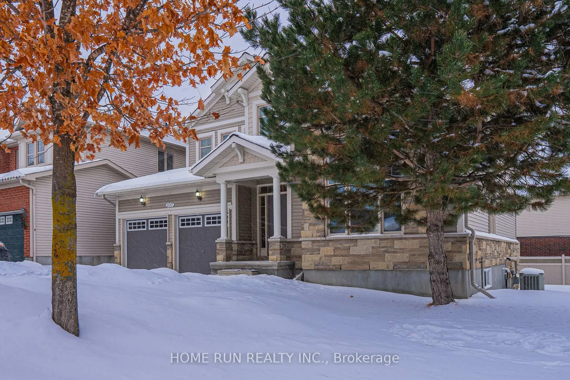 Photo 3 of 107 Panisset Avenue, Ottawa, Kanata - Kanata Lakes/Heritage Hills — HOMEH