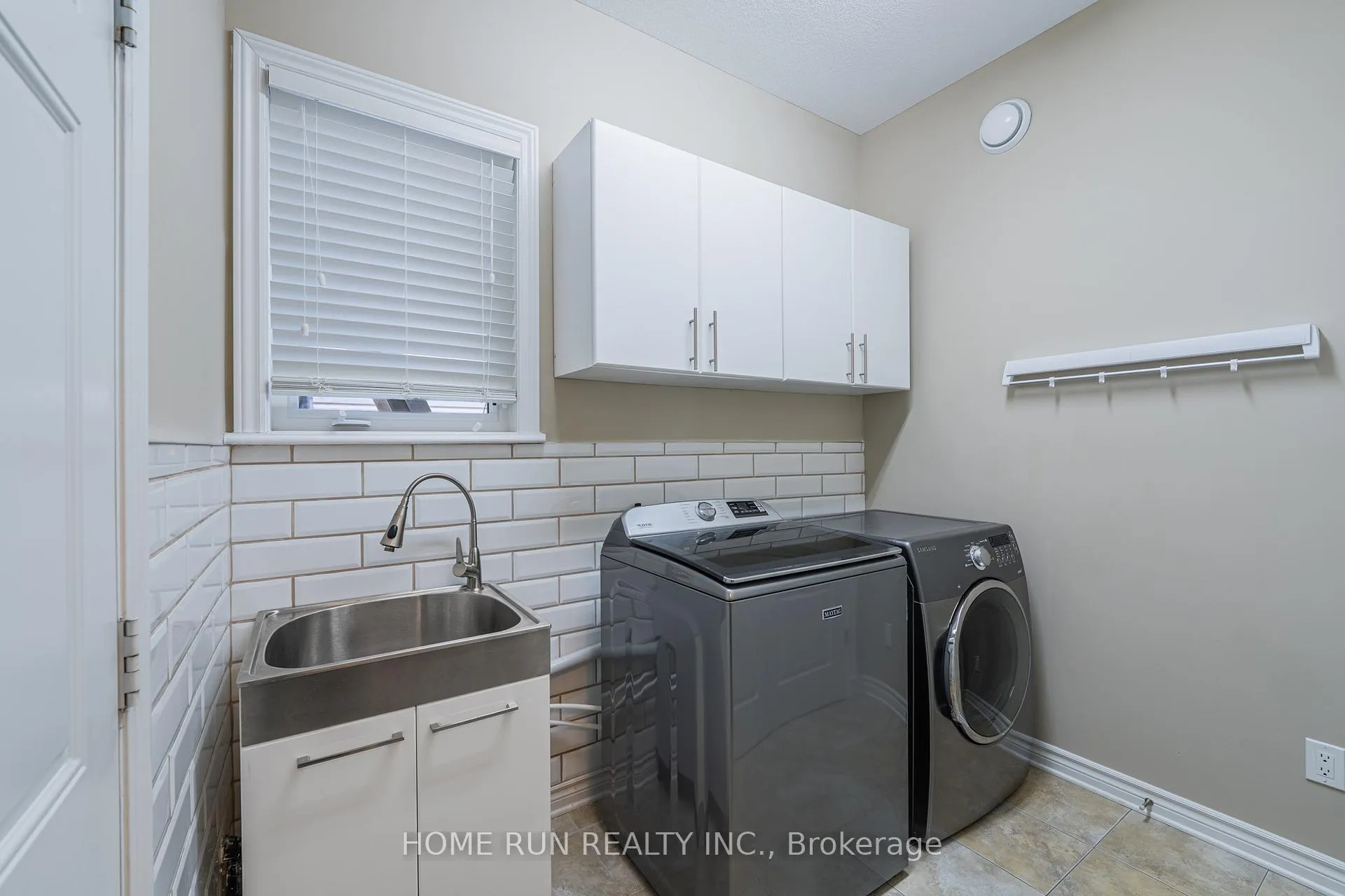 Photo 26 of 107 Panisset Avenue, Ottawa, Kanata - Kanata Lakes/Heritage Hills — HOMEH