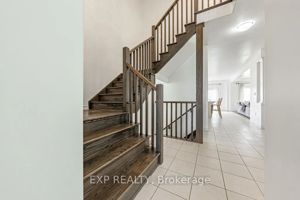 Photo 5 of 462 Blackburn Drive, Brantford — HOMEH