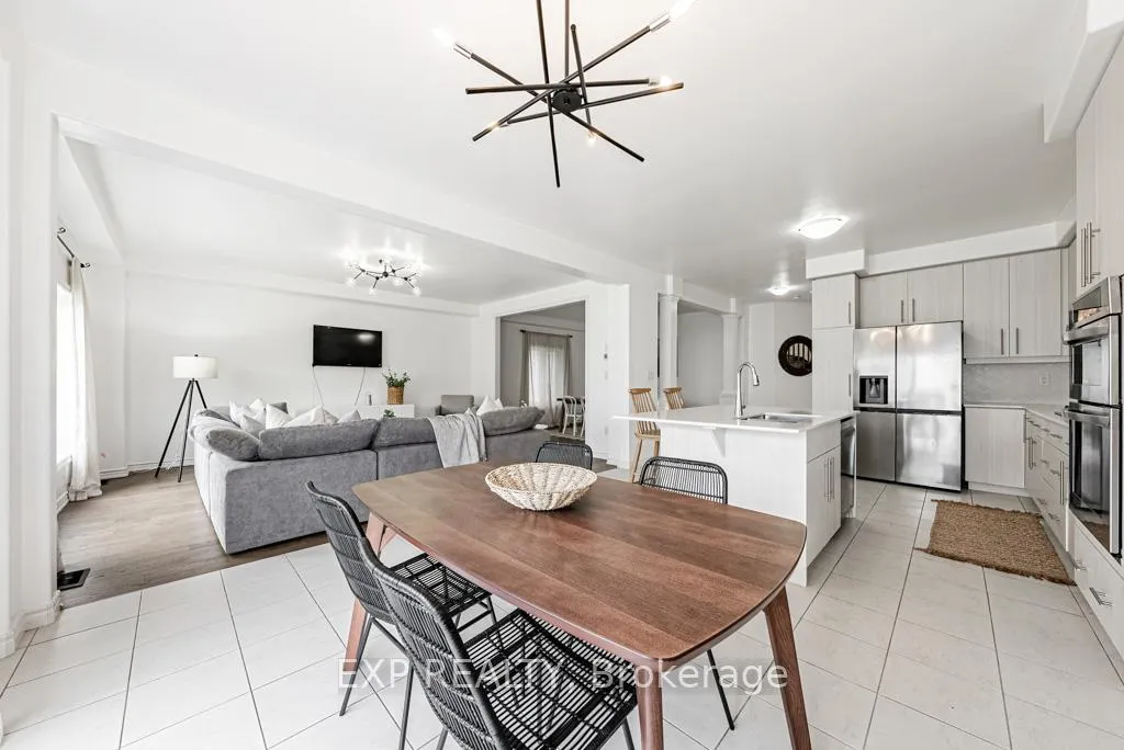 Photo 17 of 462 Blackburn Drive, Brantford — HOMEH