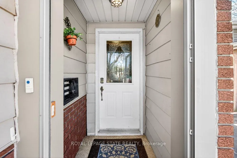 Photo 4 of 368 Carson Drive, Hamilton, Lisgar — HOMEH