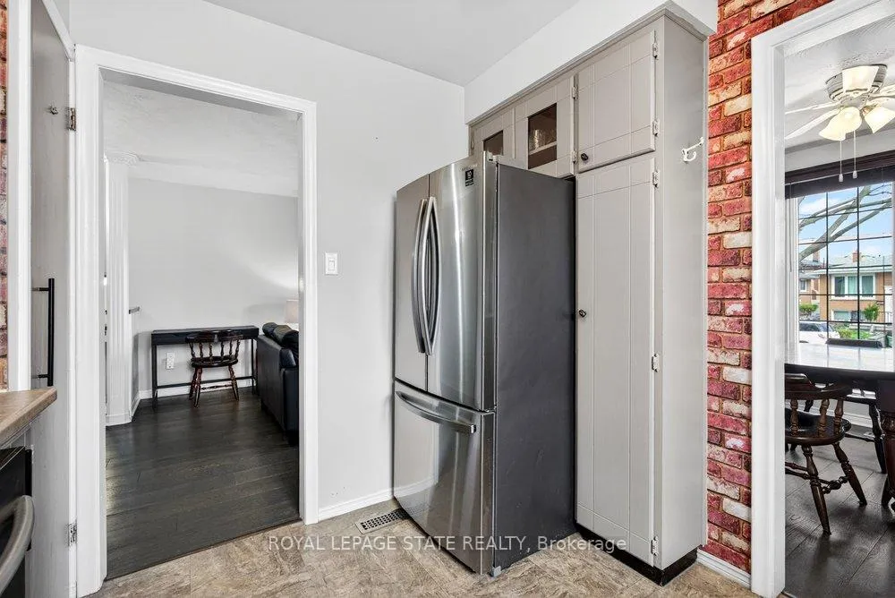 Photo 18 of 368 Carson Drive, Hamilton, Lisgar — HOMEH