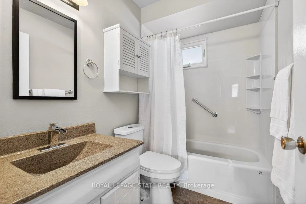 Photo 25 of 368 Carson Drive, Hamilton, Lisgar — HOMEH