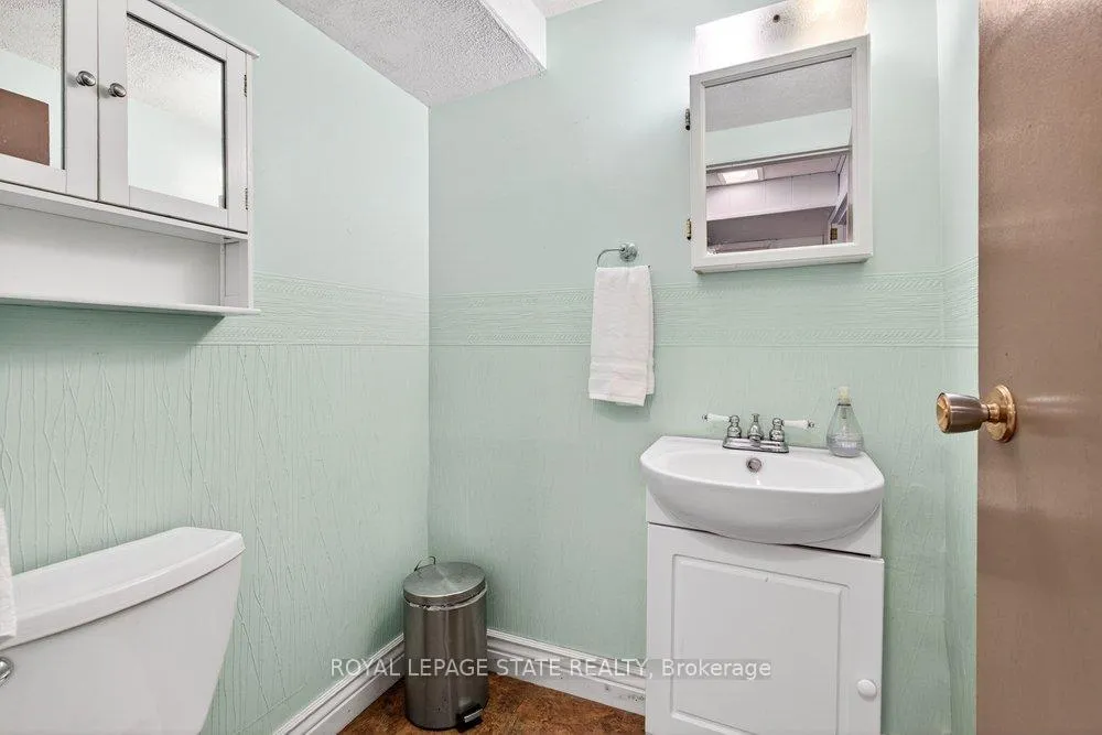 Photo 38 of 368 Carson Drive, Hamilton, Lisgar — HOMEH