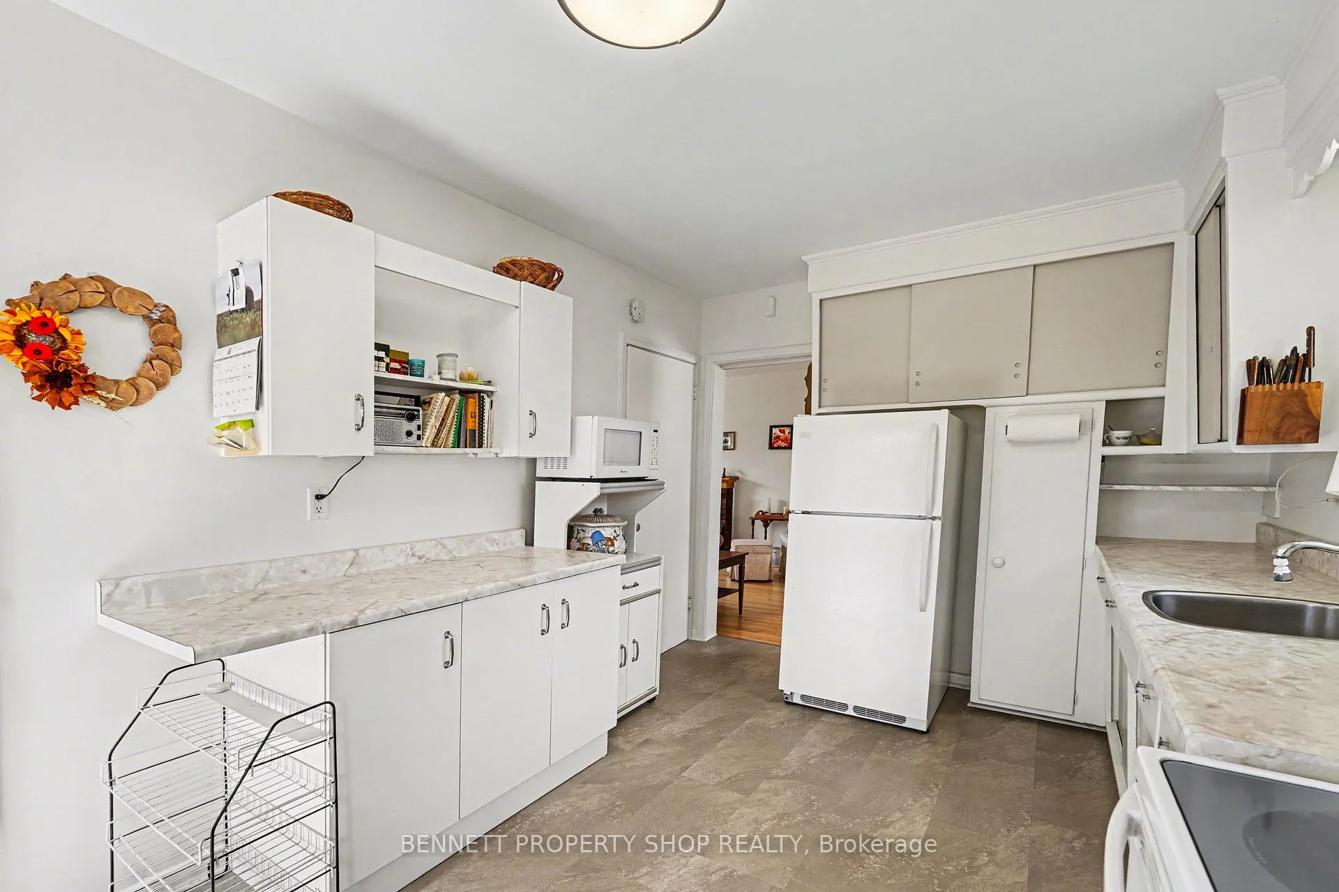 Photo 11 of 1953 Saunderson Drive, Ottawa, Elmvale Acres/Urbandale — HOMEH