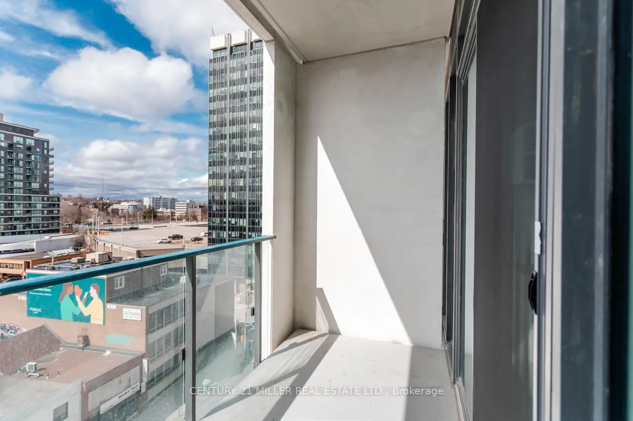 Photo 12 of Unit 927, 8 Hillsdale Avenue E, Toronto, Mount Pleasant West — HOMEH