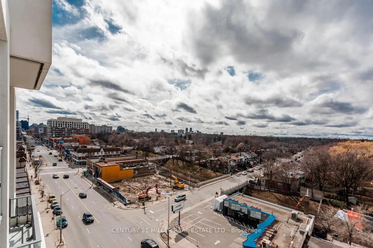 Photo 13 of Unit 927, 8 Hillsdale Avenue E, Toronto, Mount Pleasant West — HOMEH
