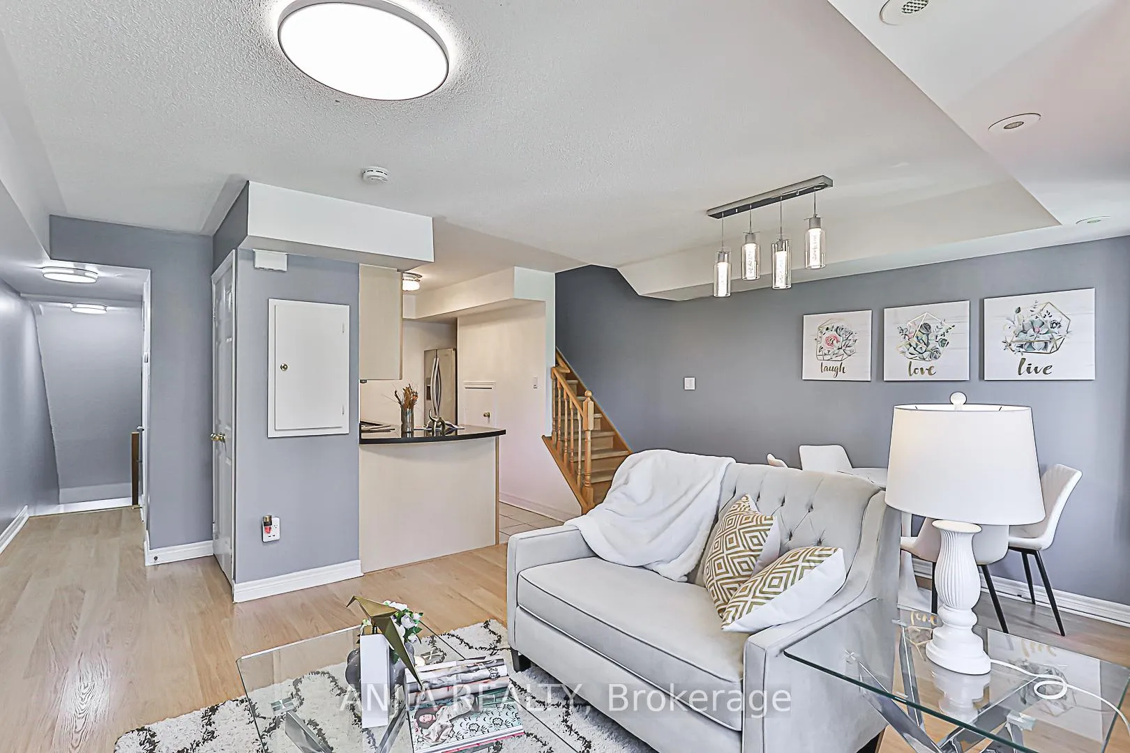 Photo 4 of Unit 253, 316 John Street, Markham, Aileen-Willowbrook — HOMEH