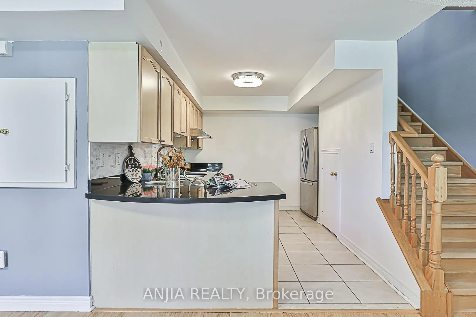 Photo 7 of Unit 253, 316 John Street, Markham, Aileen-Willowbrook — HOMEH